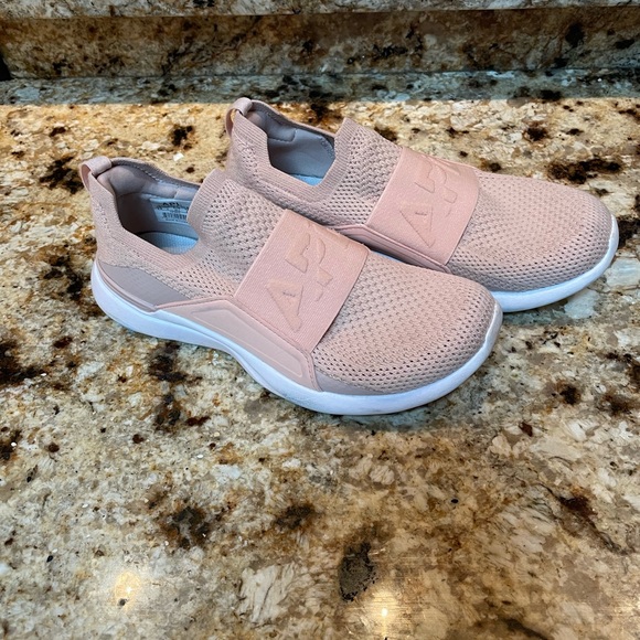 APL shoes - Picture 2 of 5